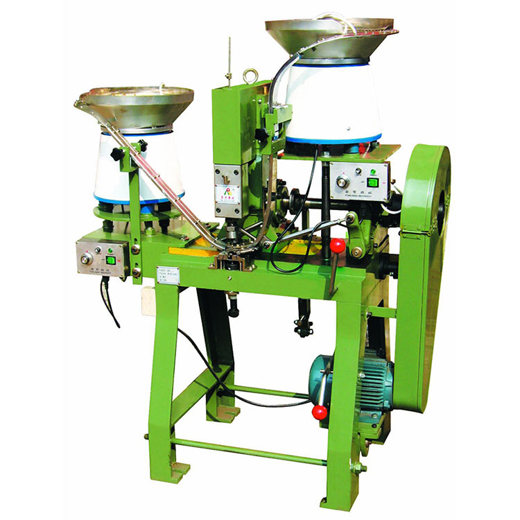 Pindutan na Awtomatikong Riveting Machine